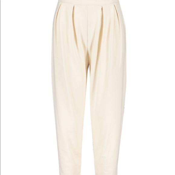 Cream Pleated Jogger 🔥 - Picture 3 of 4